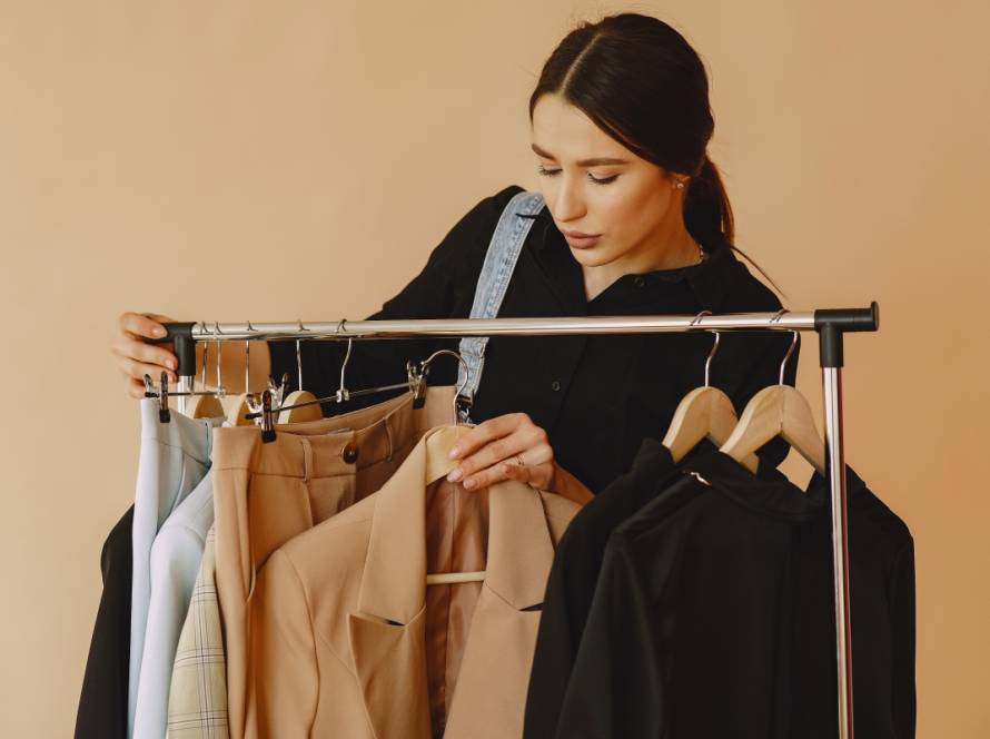 5 peças meia estação obrigatórias em um closet fashion - Escolhendo peças