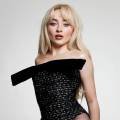 Desvendando o estilo de Sabrina Carpenter